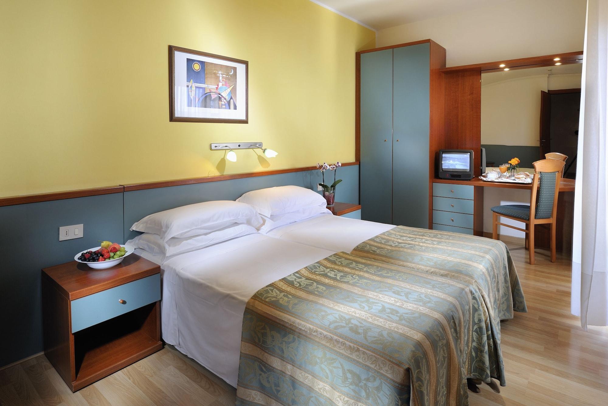 Hotel Bembo Бибионе Экстерьер фото