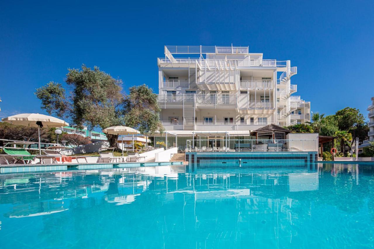 Hotel Bembo Бибионе Экстерьер фото