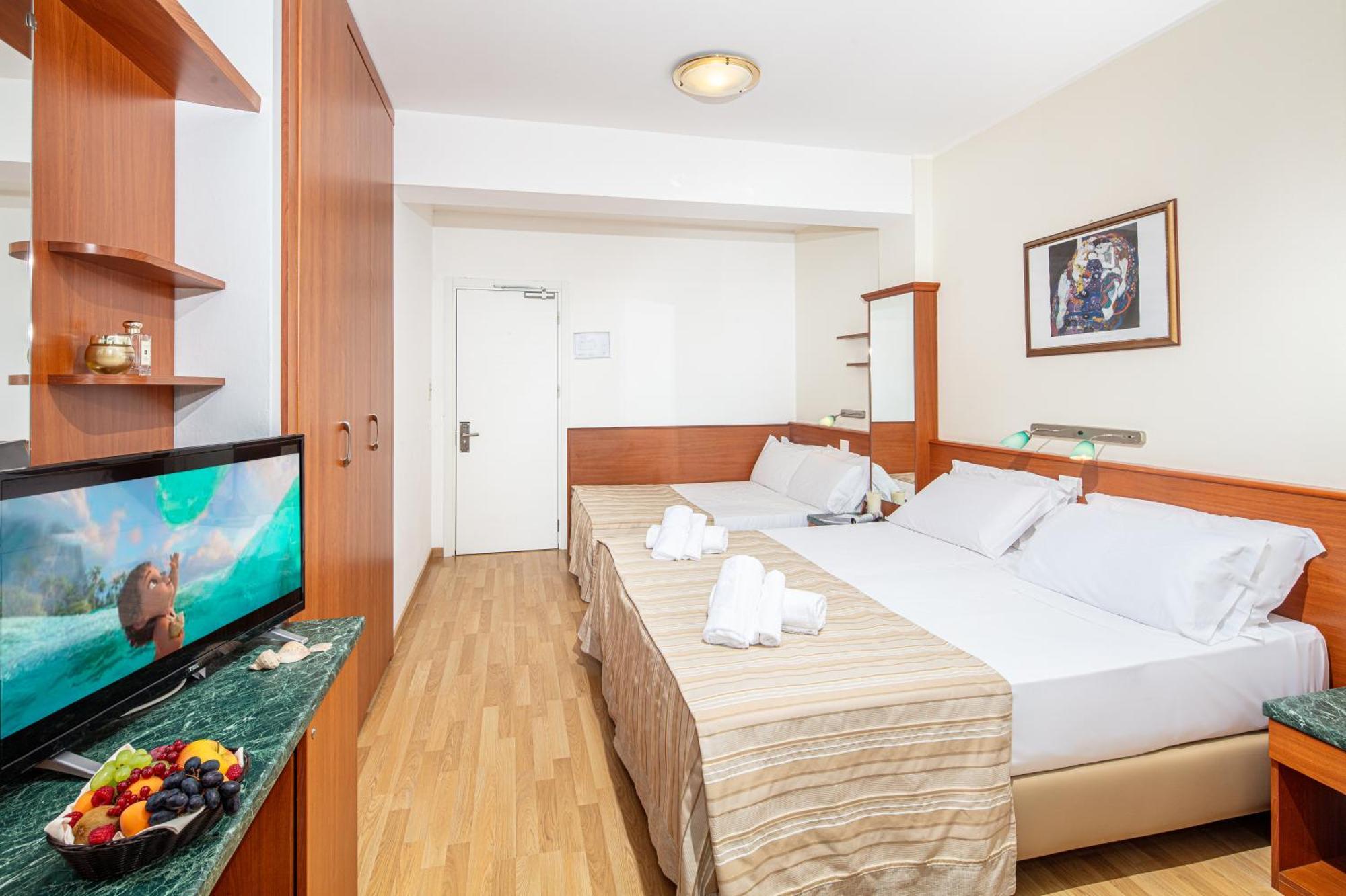 Hotel Bembo Бибионе Экстерьер фото