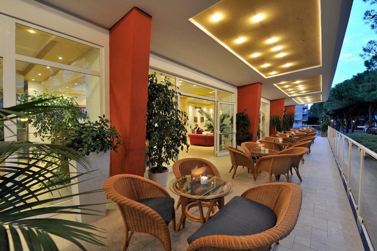 Hotel Bembo Бибионе Экстерьер фото